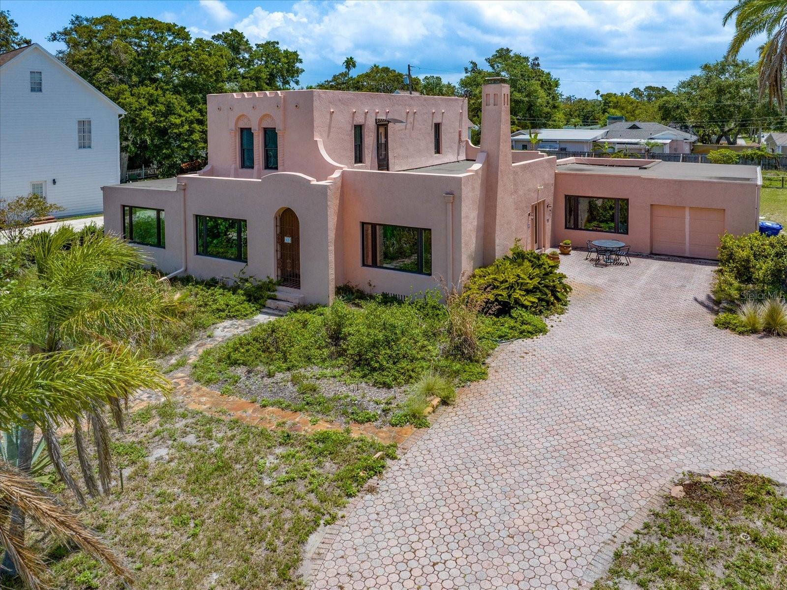 SUNSET BEAUTIFUL - Residential