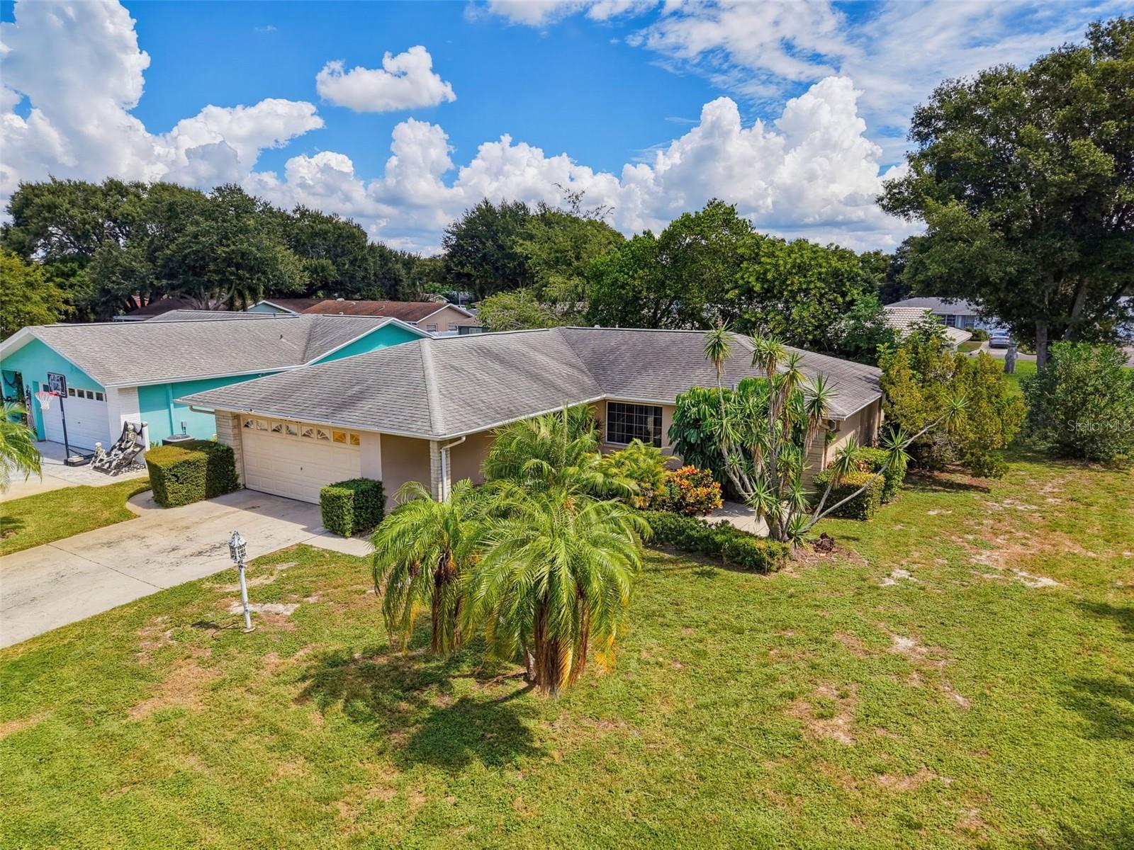 2580 WINDWOOD DRIVE