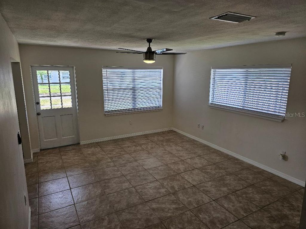 Photo of 2704 12th Street W, Palmetto, FL 34221 (MLS # A4661331)