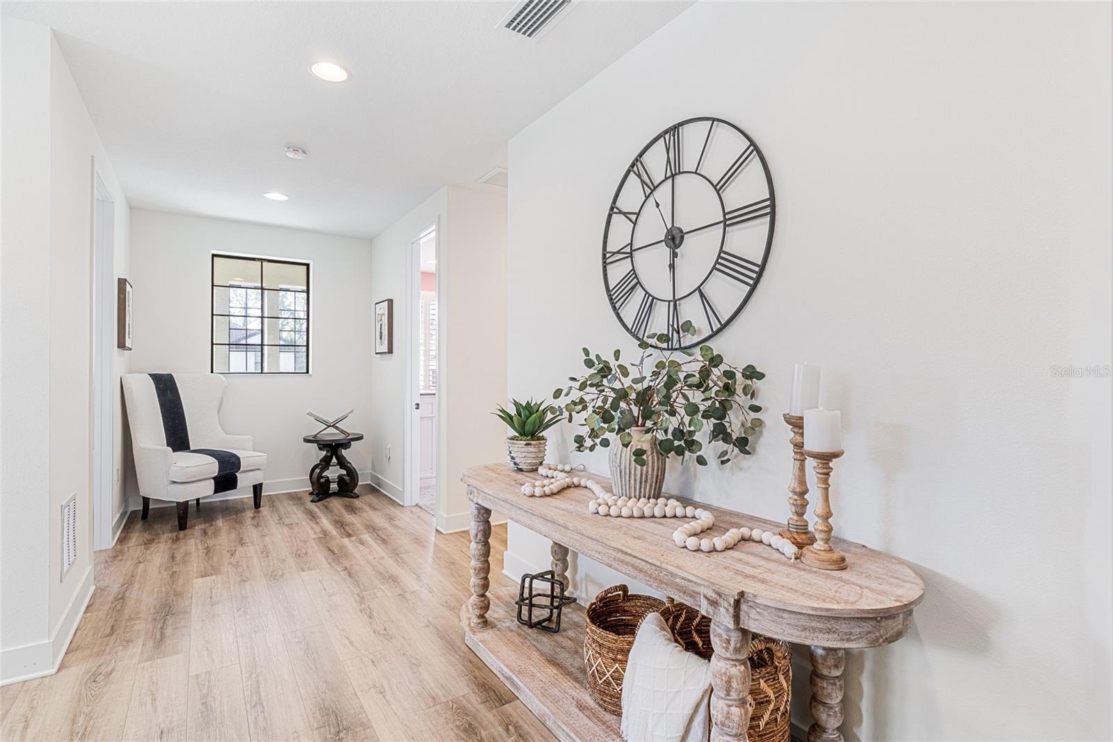 NINE EAGLES UNIT ONE SEC I - Residential