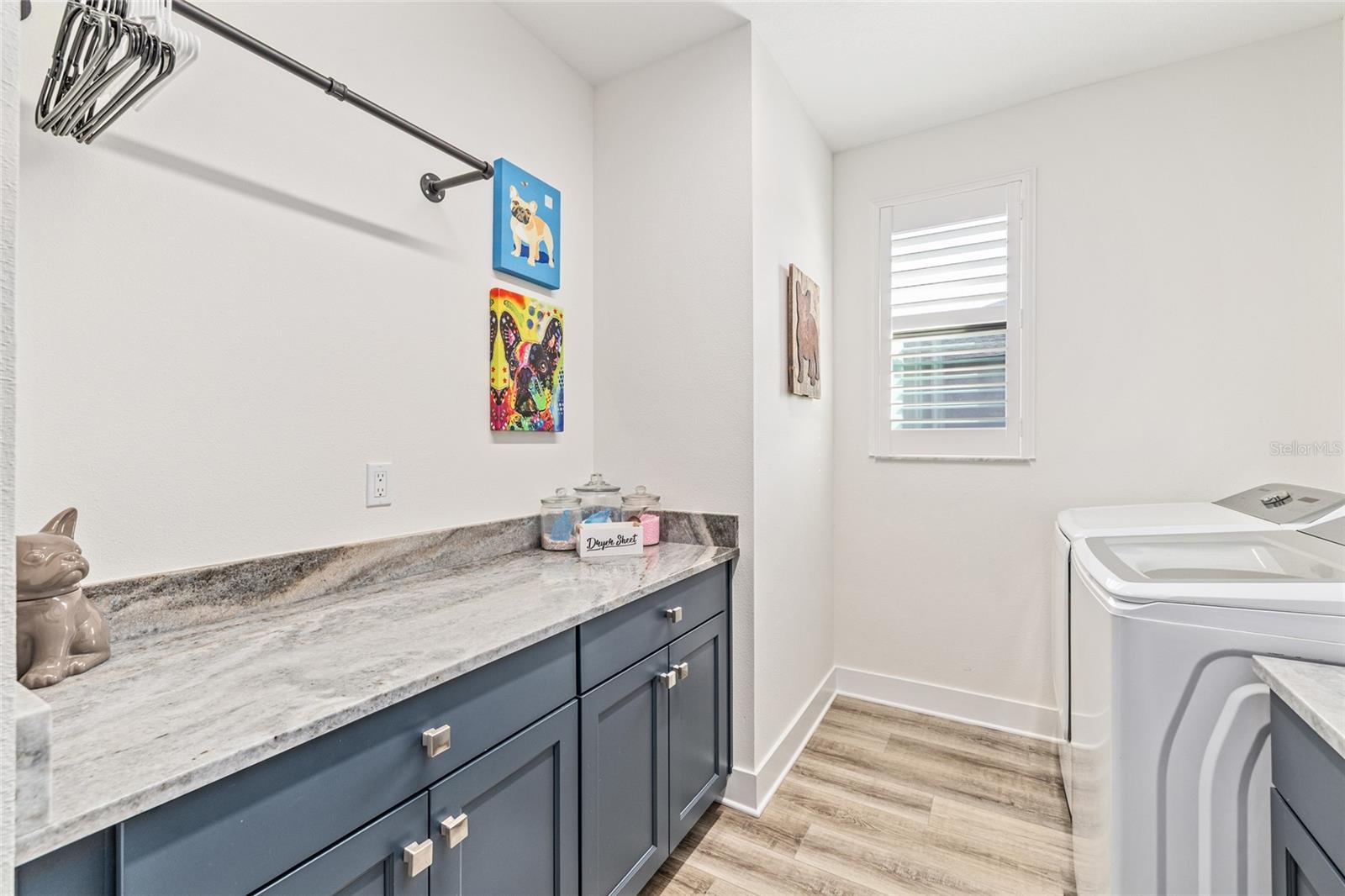 NINE EAGLES UNIT ONE SEC I - Residential