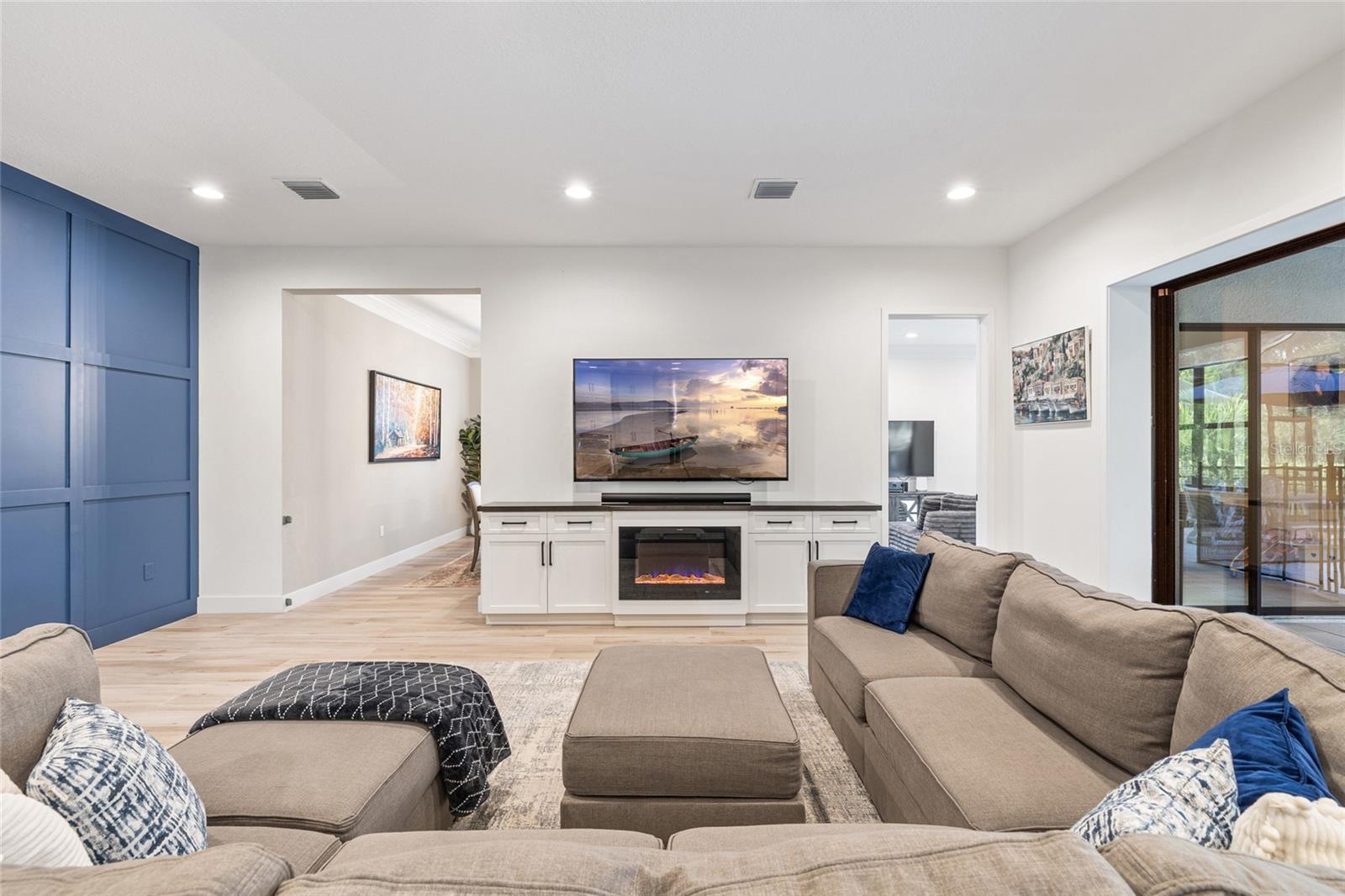 NINE EAGLES UNIT ONE SEC I - Residential