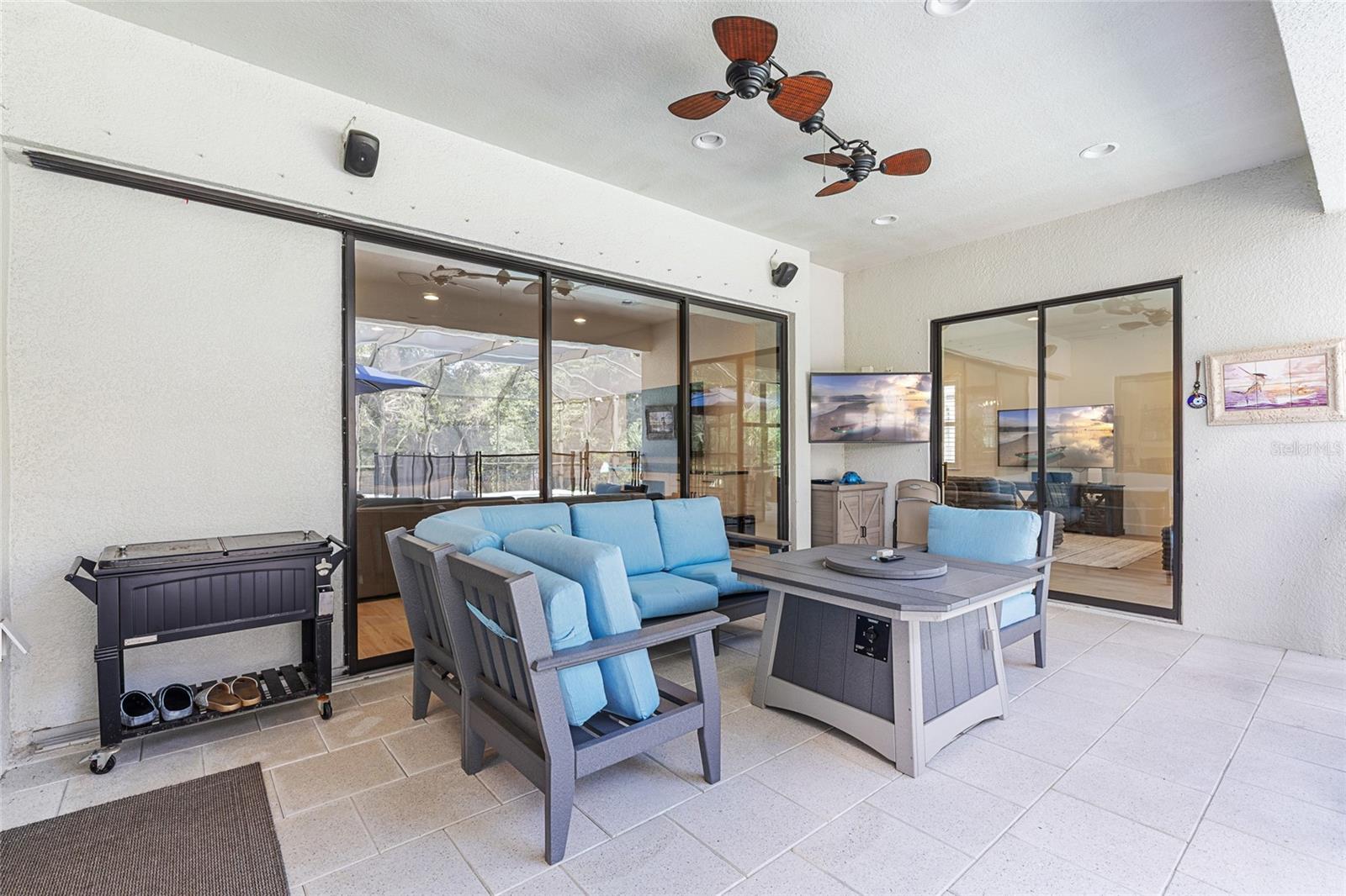 NINE EAGLES UNIT ONE SEC I - Residential