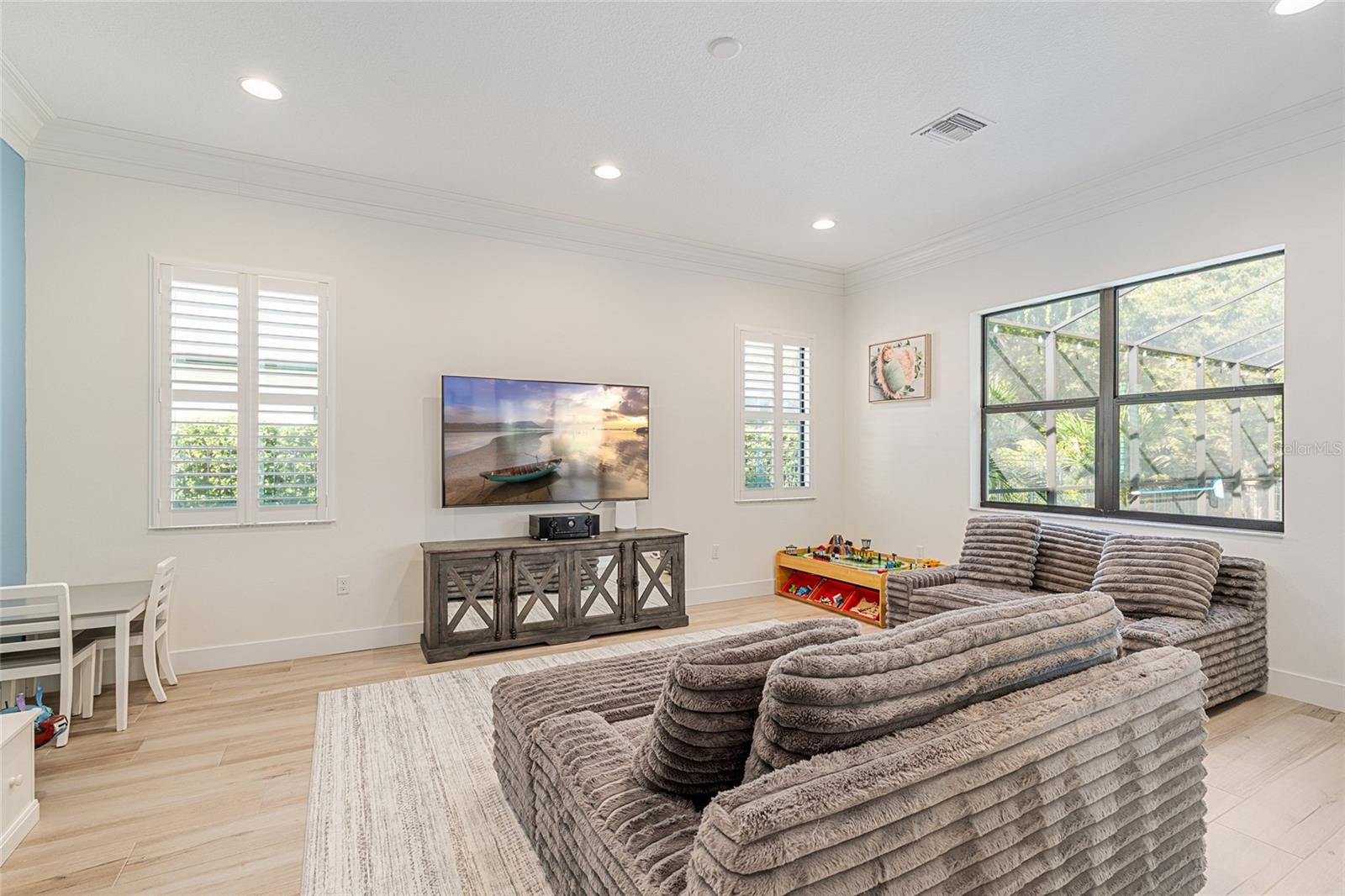 NINE EAGLES UNIT ONE SEC I - Residential