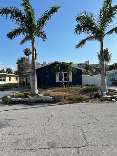 LONE PALM BEACH 4TH ADD - Residential