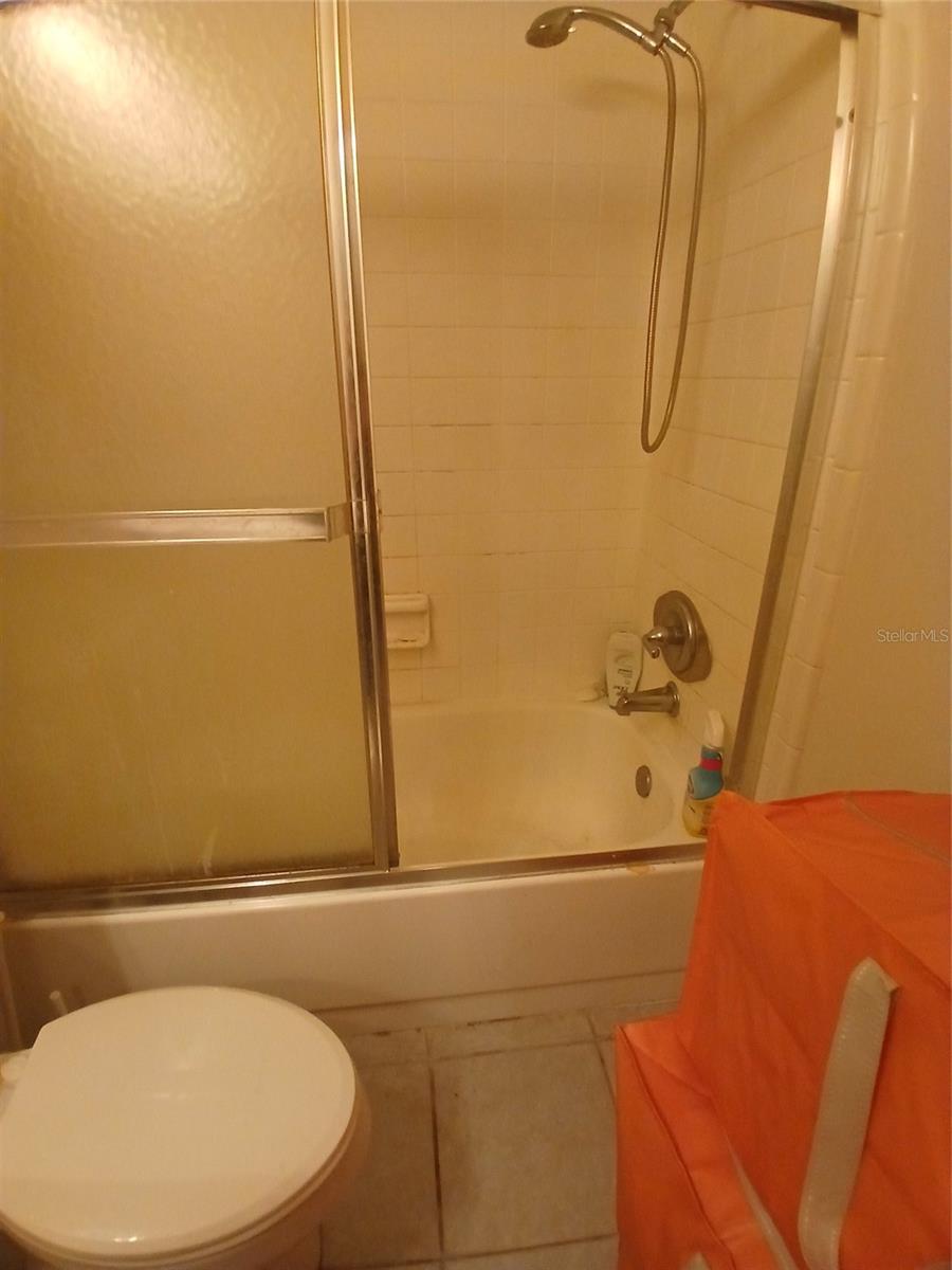 NORTH OAKS CONDO II - Residential