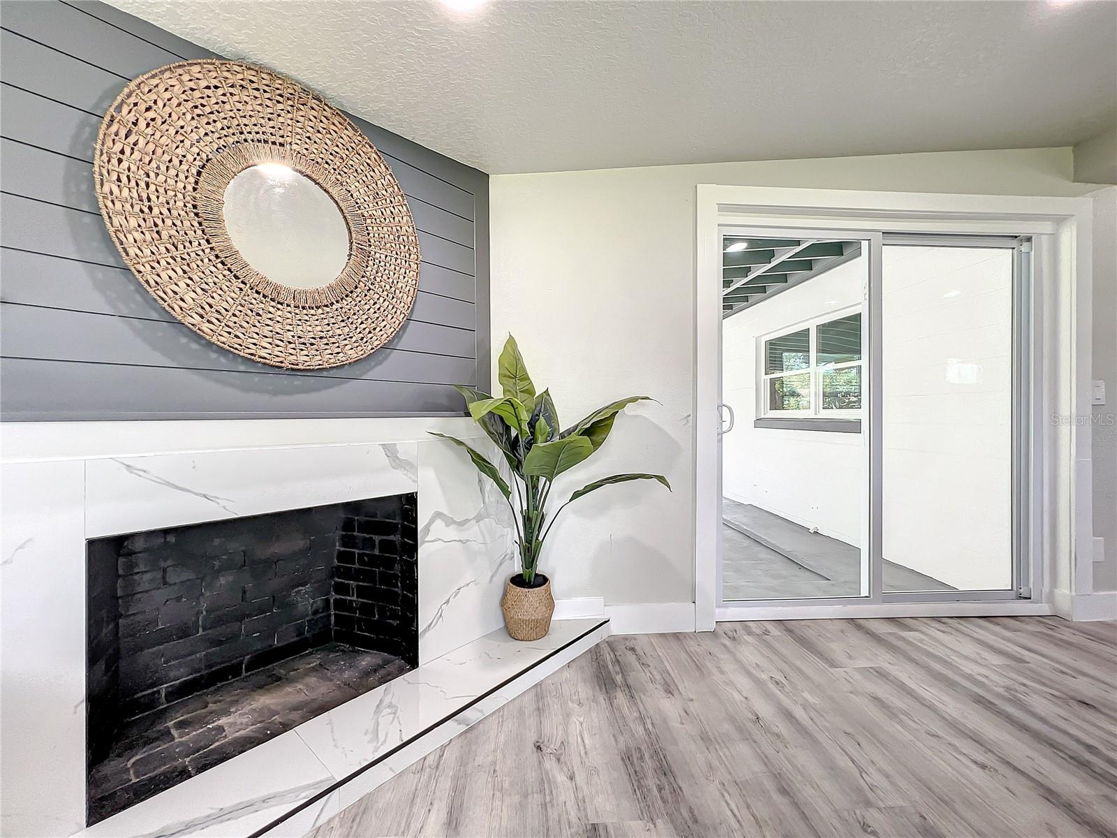 RIVERSIDE ACRES FOURTH ADD - Residential