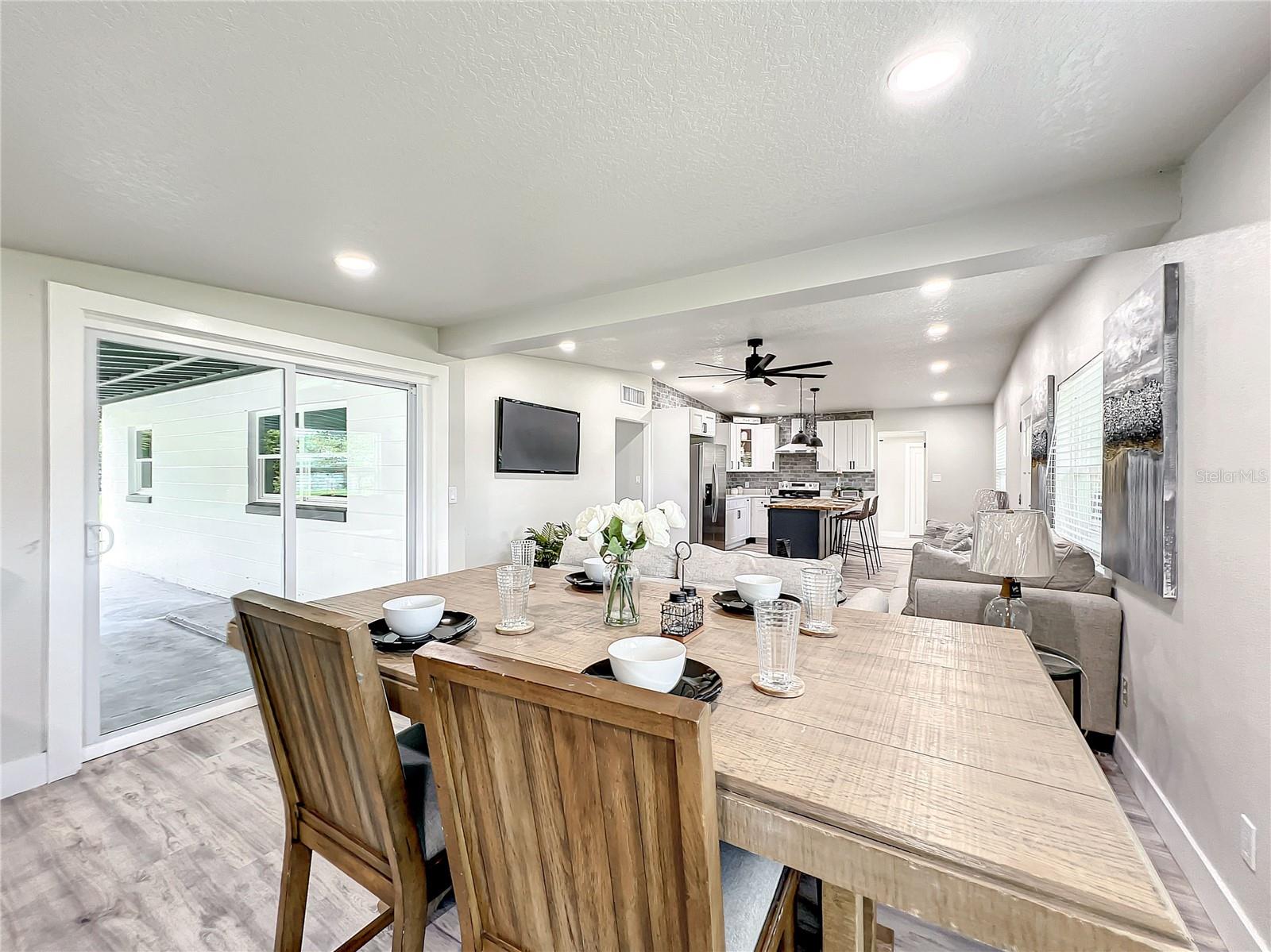 RIVERSIDE ACRES FOURTH ADD - Residential