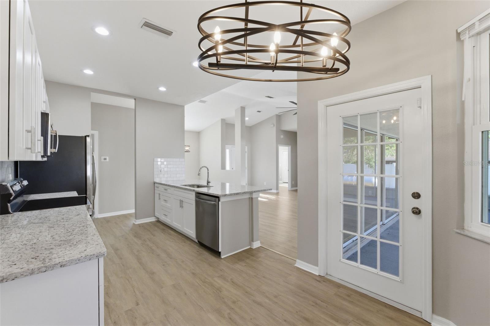 ROYAL HIGHLANDS - Residential