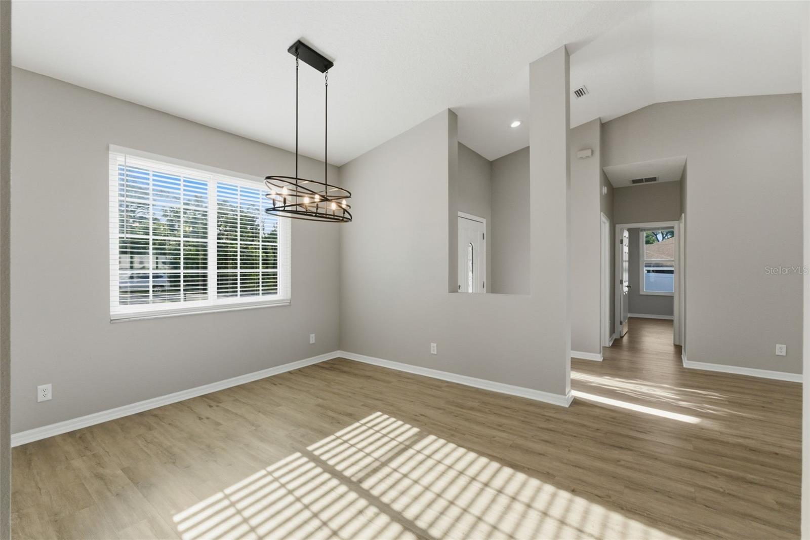 ROYAL HIGHLANDS - Residential