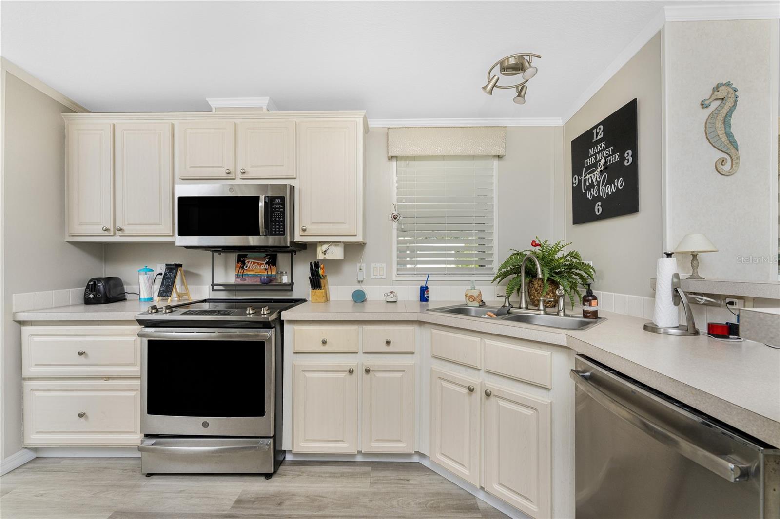 PORT CHARLOTTE VILLAGE MHP - Residential