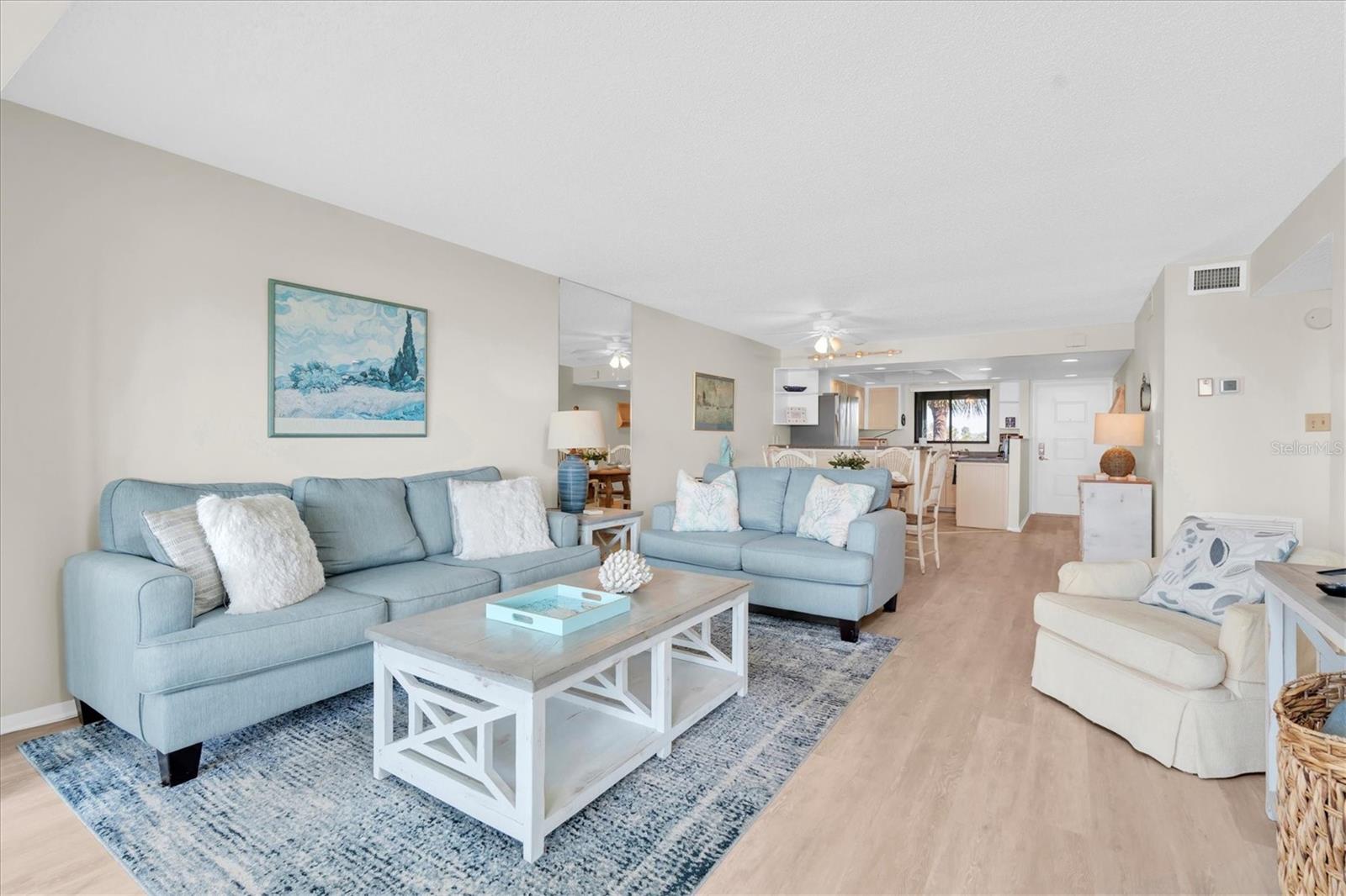 WESTBAY POINT & MOORINGS II - Residential