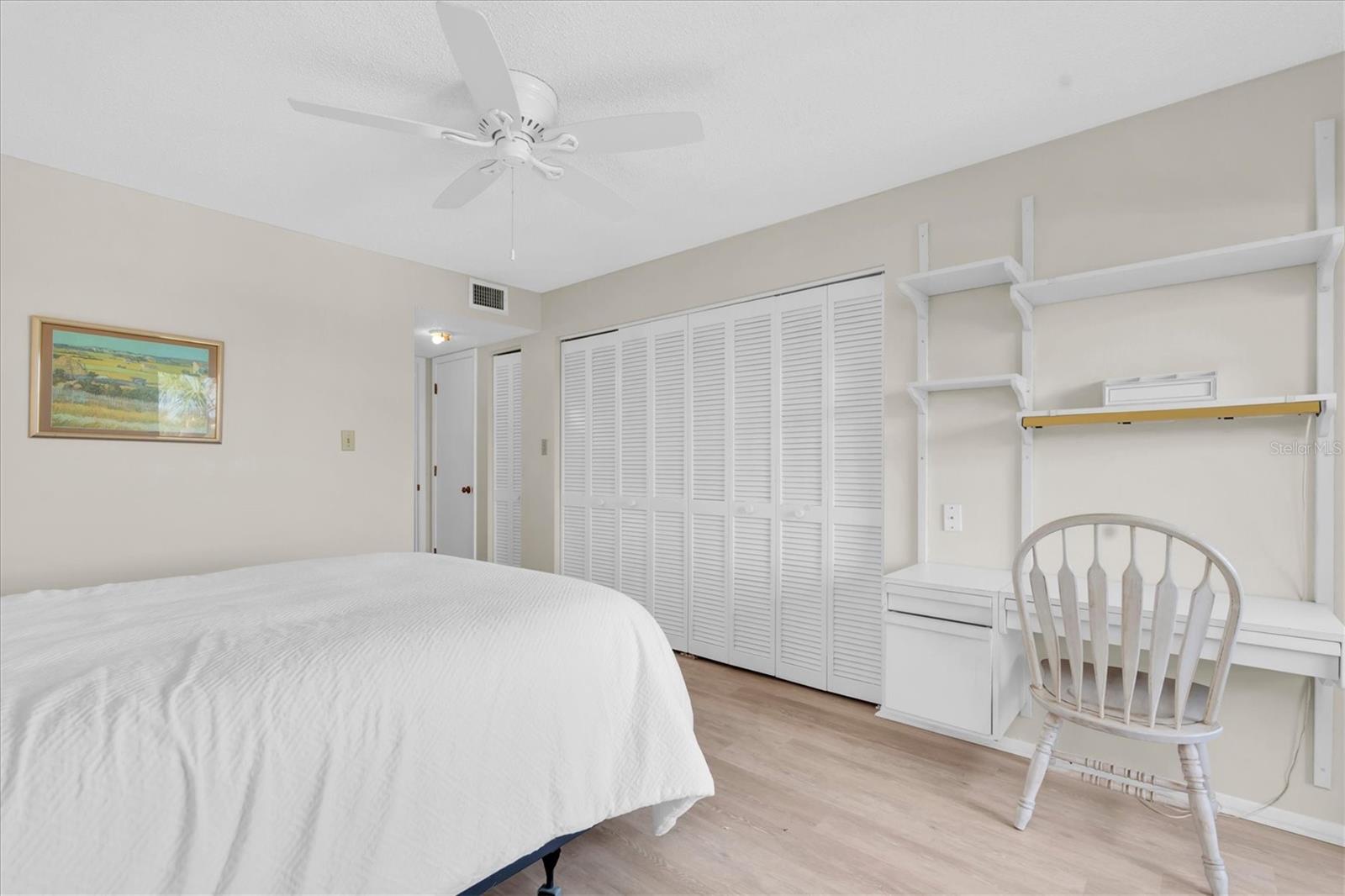 WESTBAY POINT & MOORINGS II - Residential