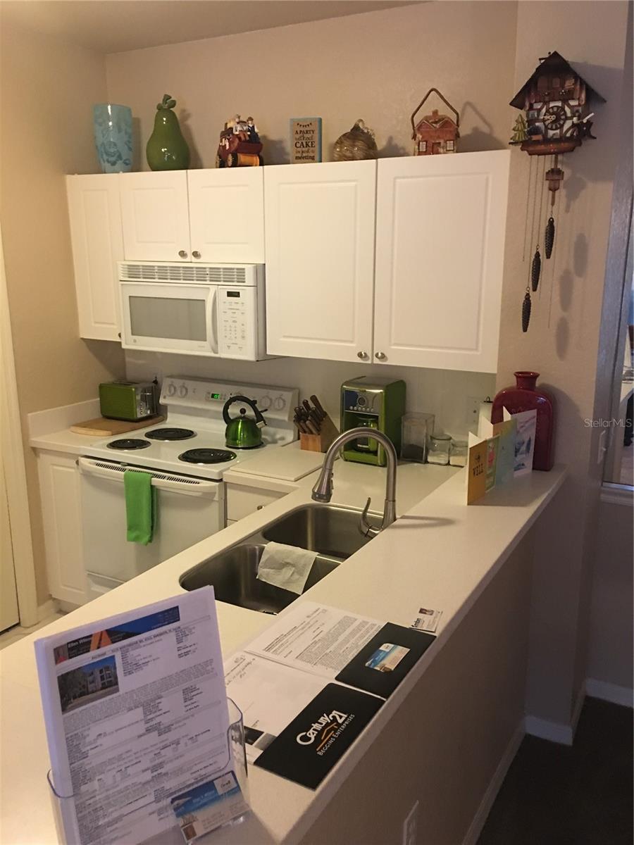 SERENADE ON PALMER RANCH - Residential Lease