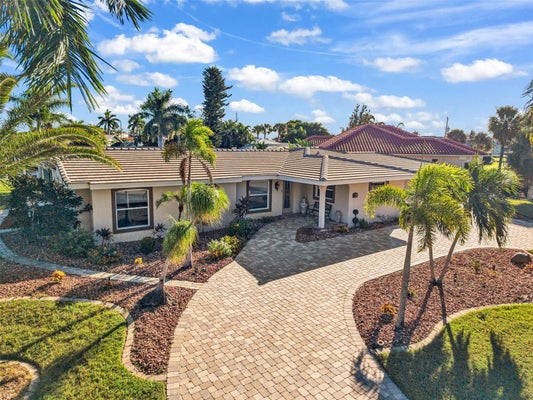 84 OCEAN DR, PUNTA GORDA, FL 33950 - Image ff4d71d074ee1ba3cb6fce48ed15fa9c/607649636