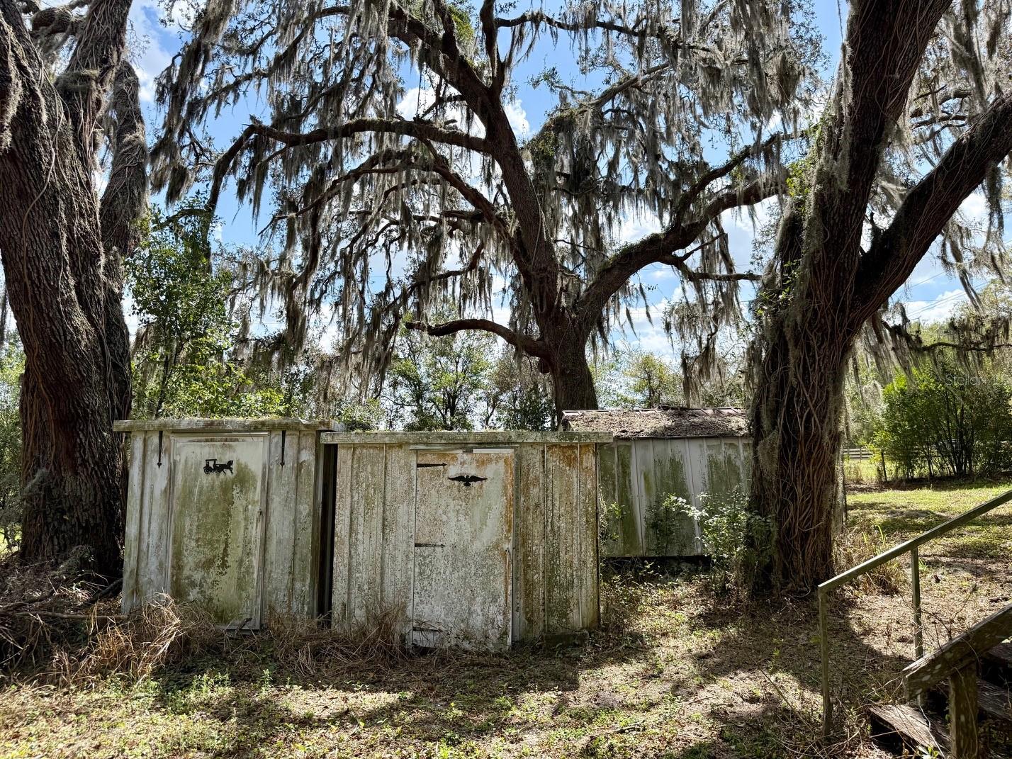 ACREAGE - Residential