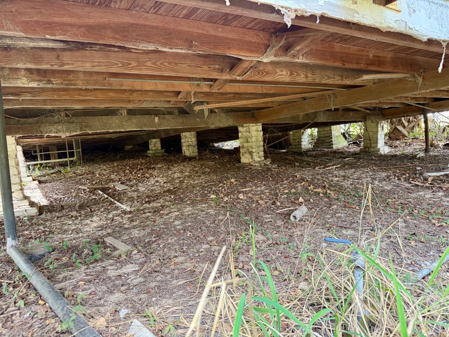 ACREAGE - Residential