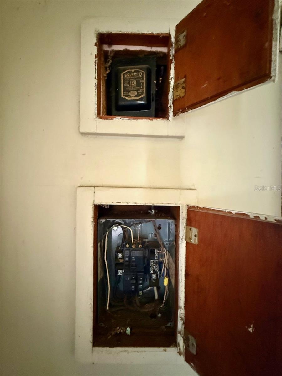 ACREAGE - Residential