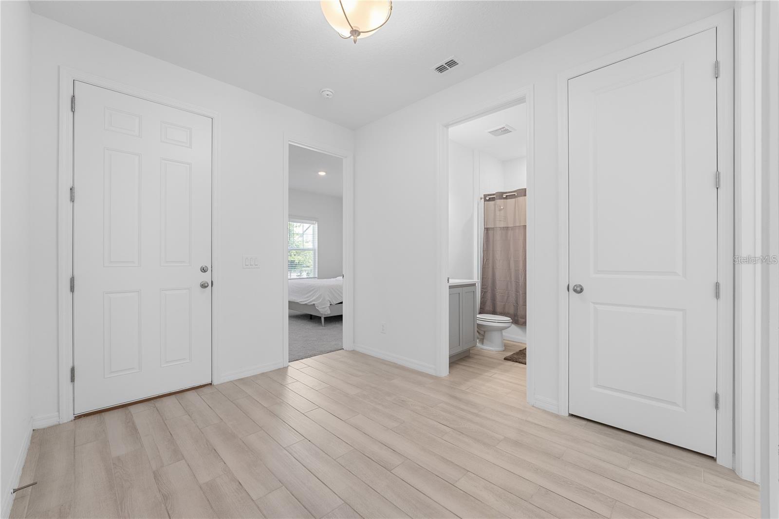 GLEN/WEST HAVEN - Residential