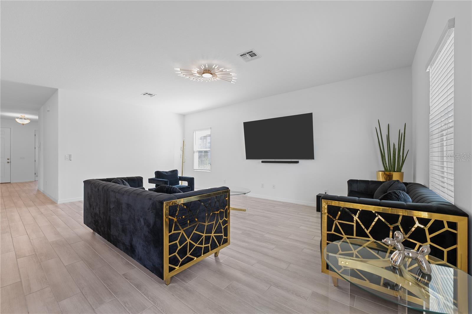 GLEN/WEST HAVEN - Residential