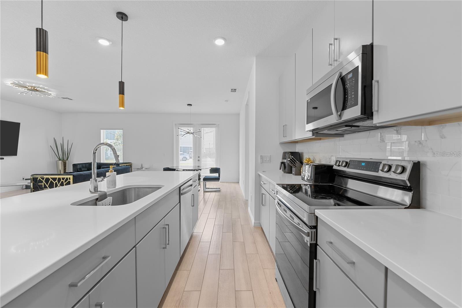 GLEN/WEST HAVEN - Residential