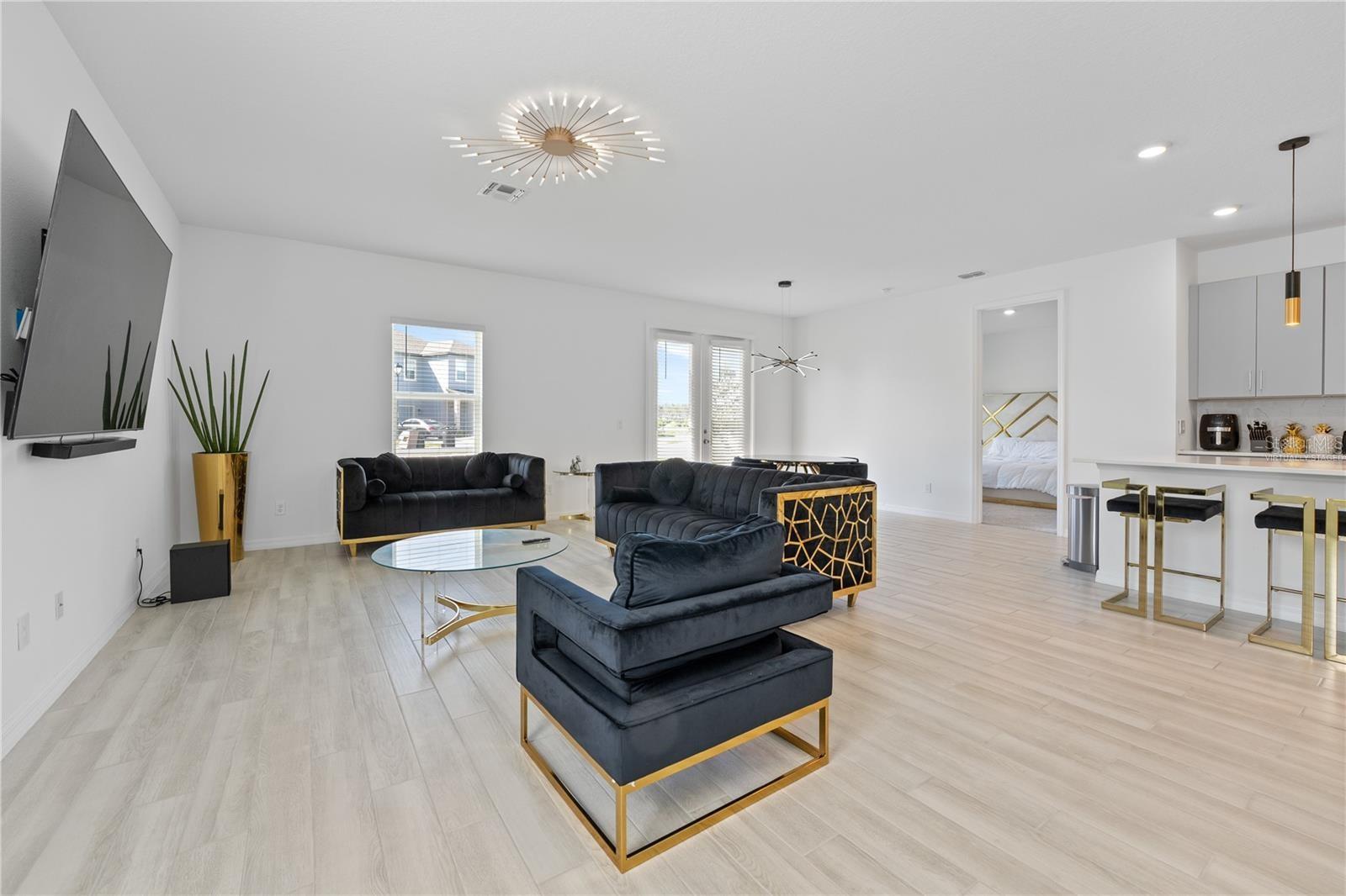 GLEN/WEST HAVEN - Residential