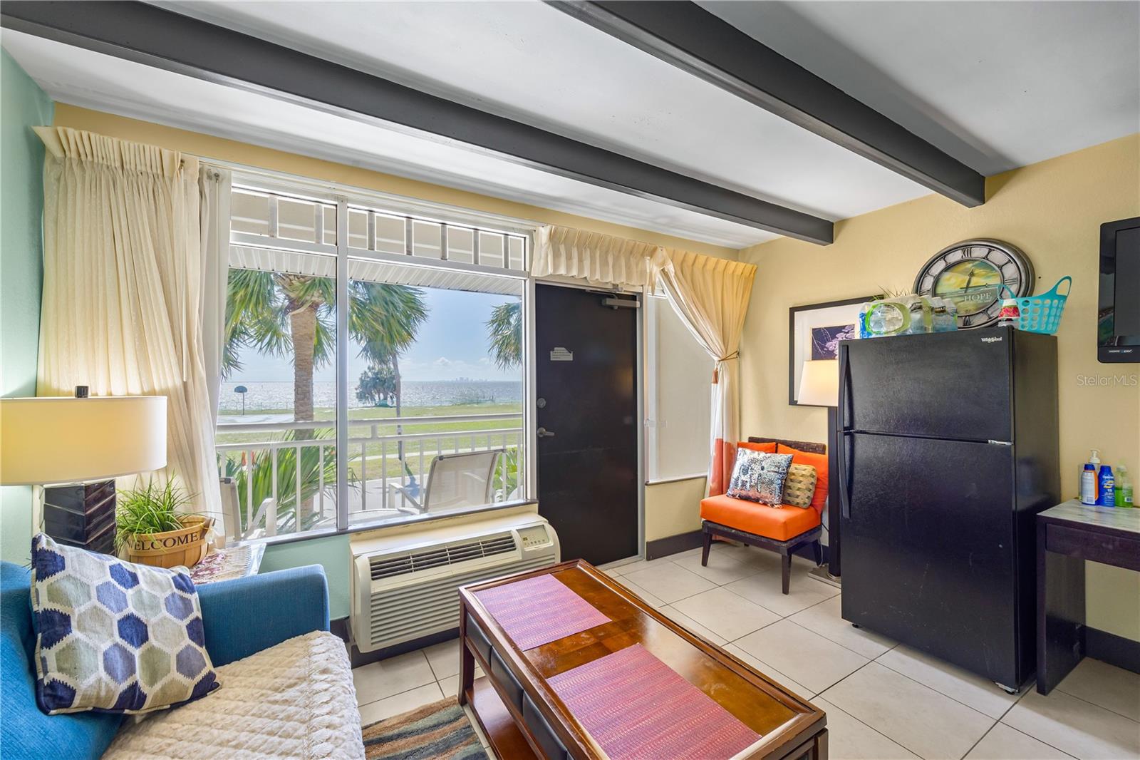 ISLAND RESORT AT MARINERS CLUB - Residential