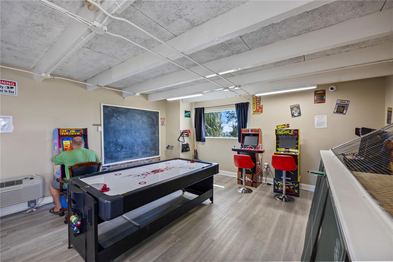 ISLAND RESORT AT MARINERS CLUB - Residential