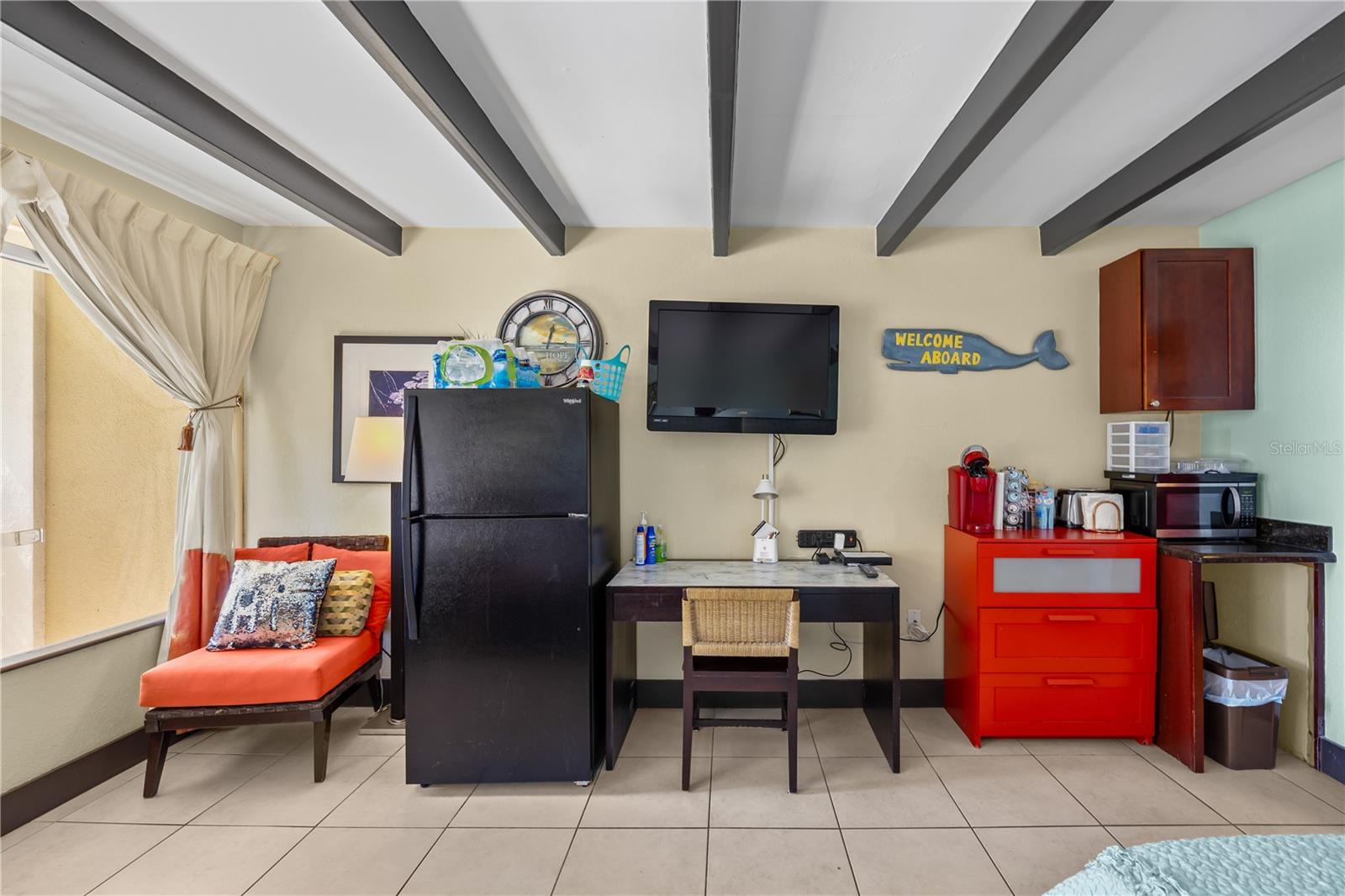 ISLAND RESORT AT MARINERS CLUB - Residential