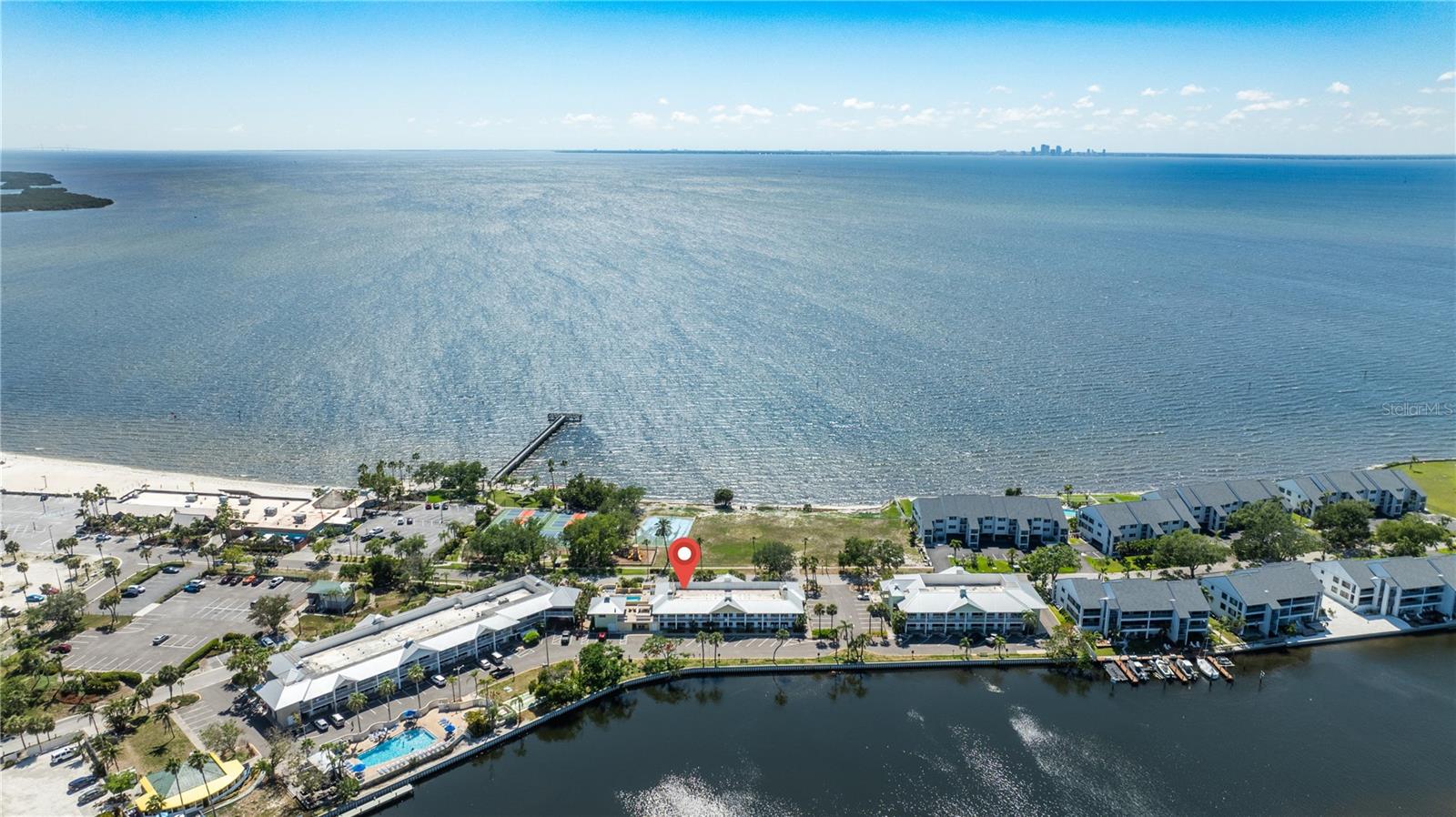 ISLAND RESORT AT MARINERS CLUB - Residential