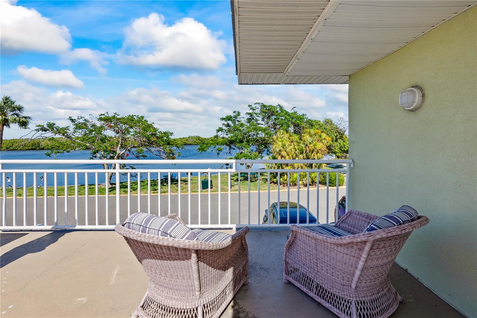 ISLAND RESORT AT MARINERS CLUB - Residential