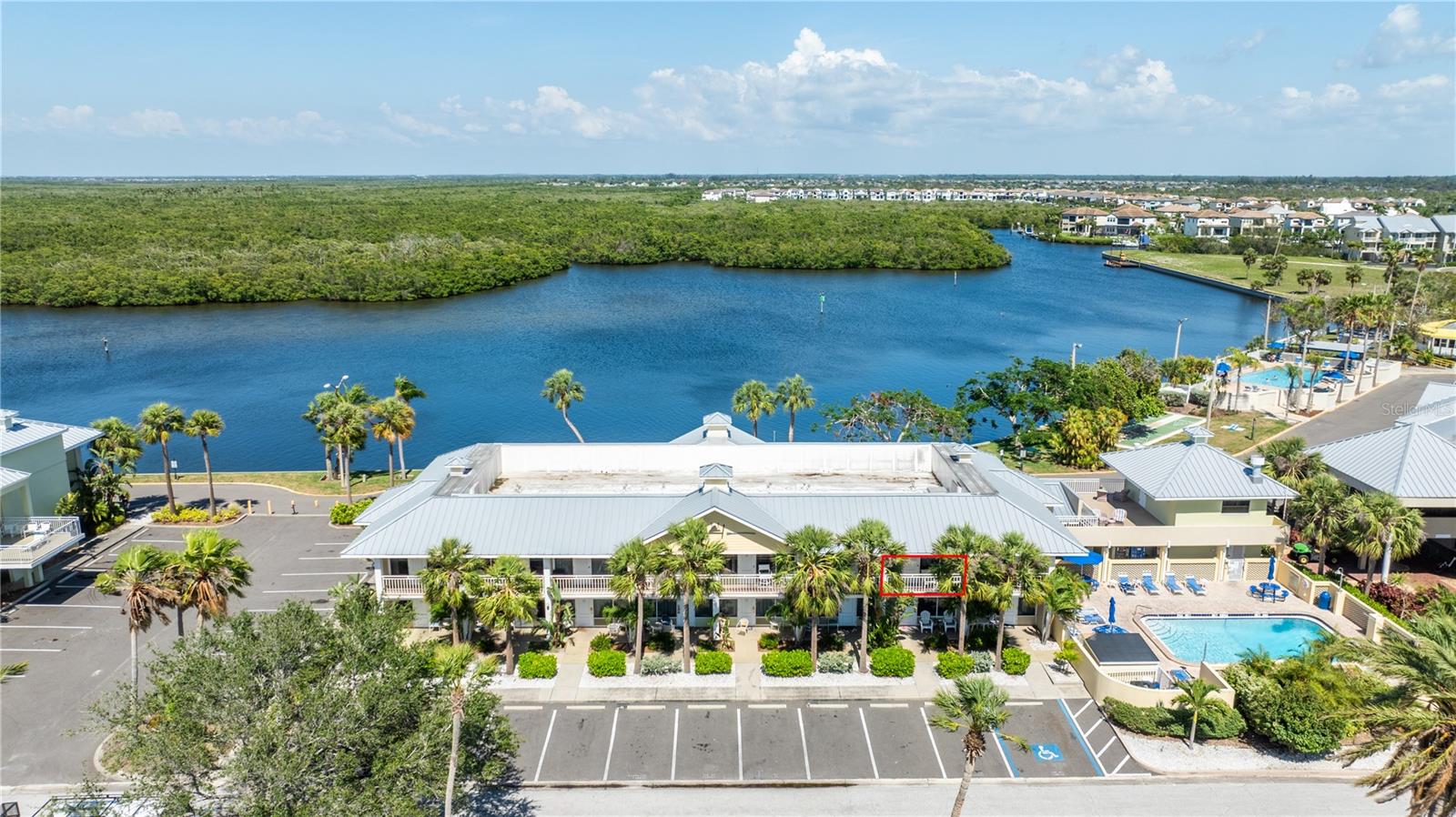 ISLAND RESORT AT MARINERS CLUB - Residential