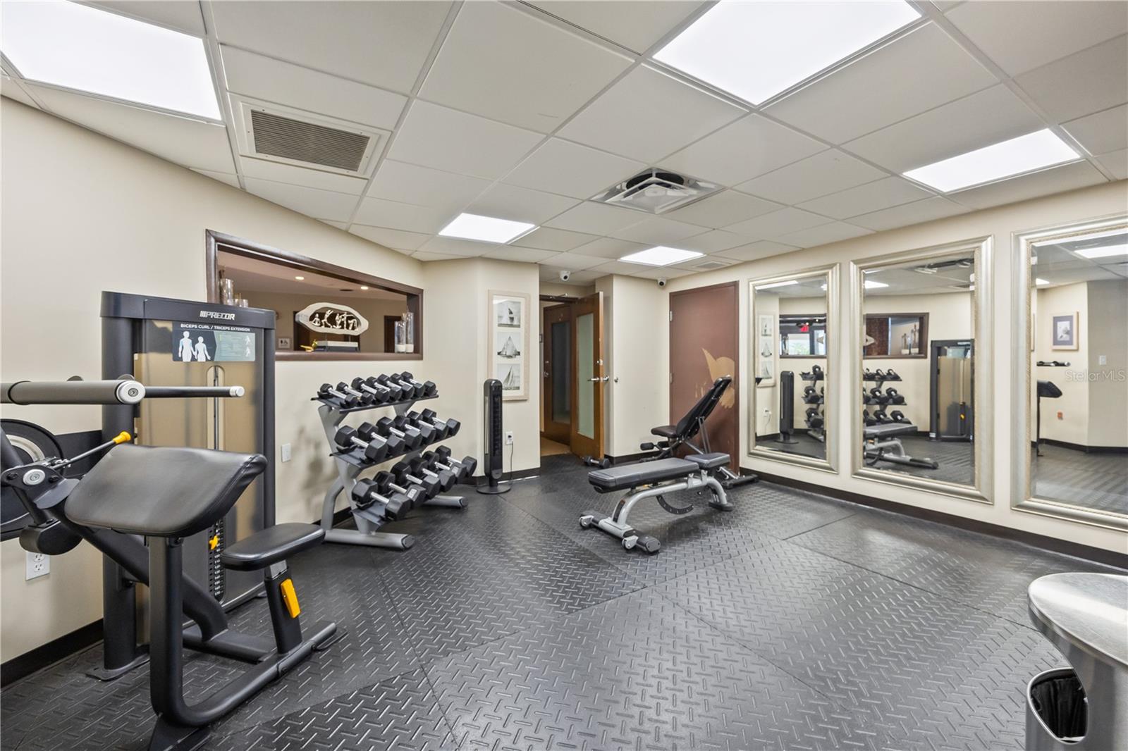 ISLAND RESORT AT MARINERS CLUB - Residential