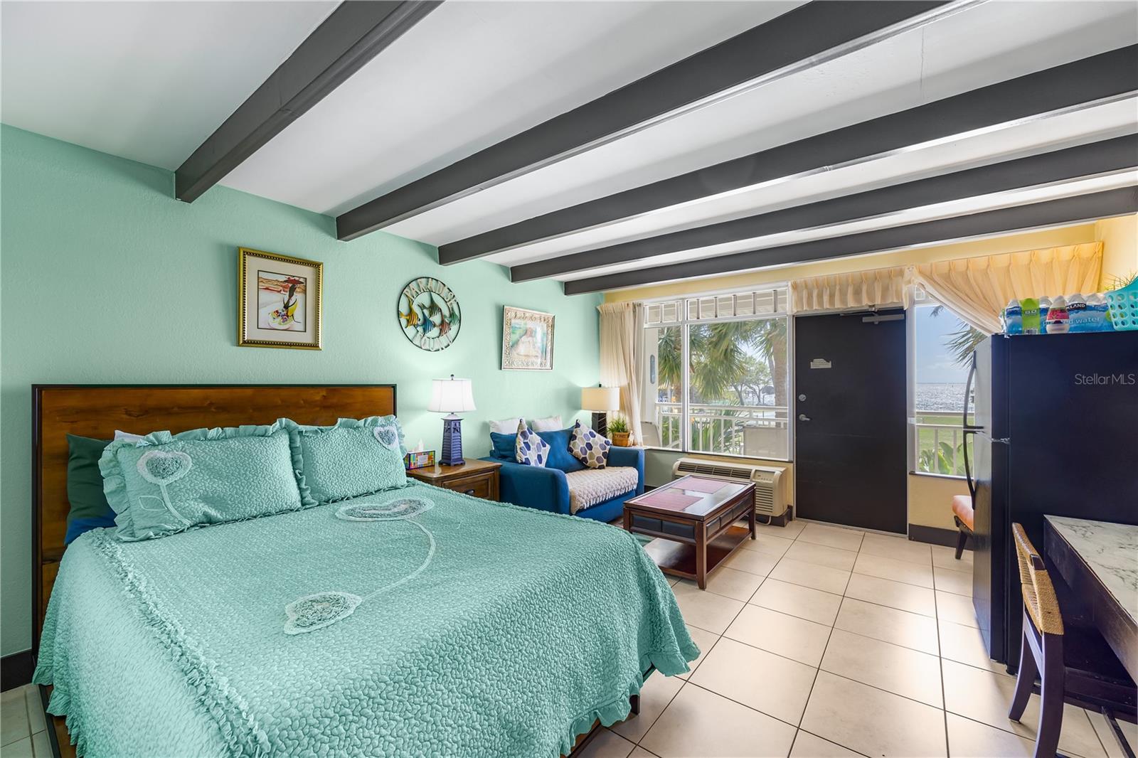 ISLAND RESORT AT MARINERS CLUB - Residential