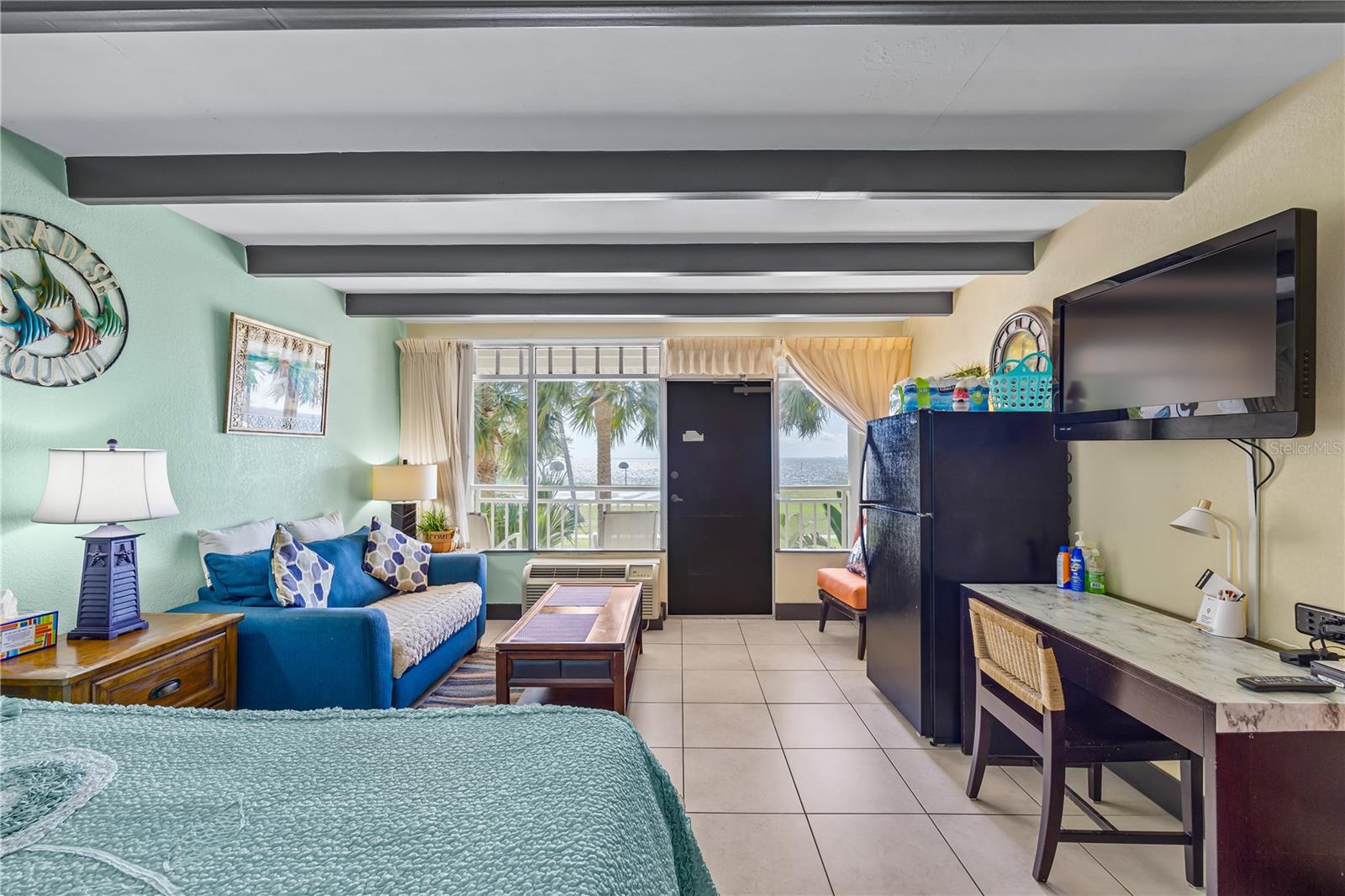 ISLAND RESORT AT MARINERS CLUB - Residential