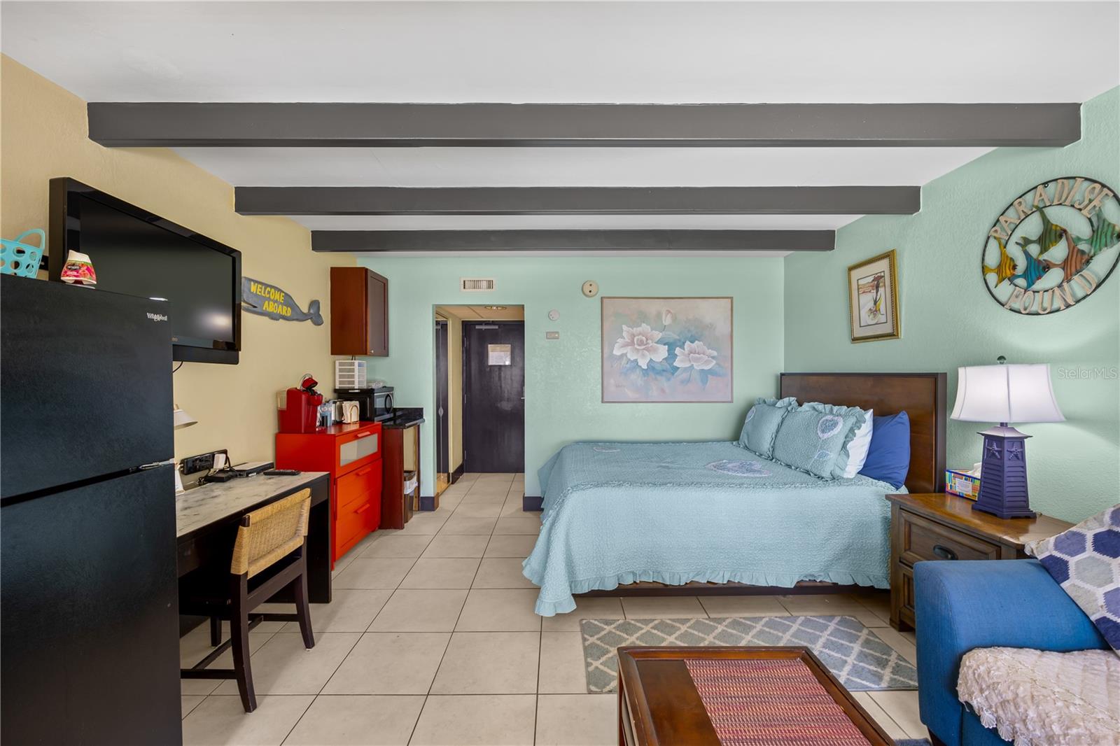 ISLAND RESORT AT MARINERS CLUB - Residential