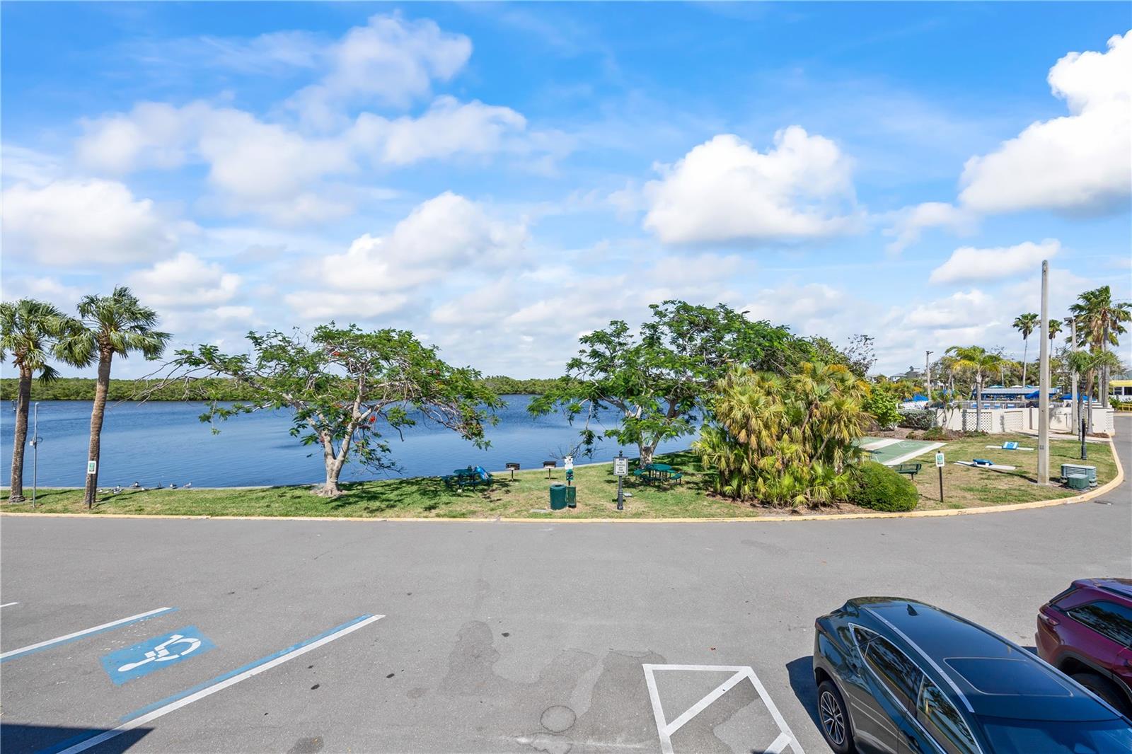 ISLAND RESORT AT MARINERS CLUB - Residential