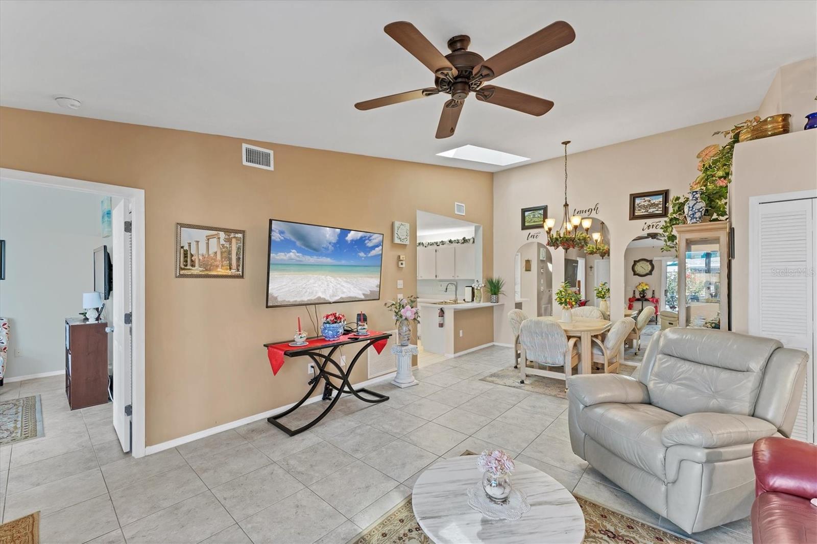 LOVELAND COURTYARDS PH 01 - Residential