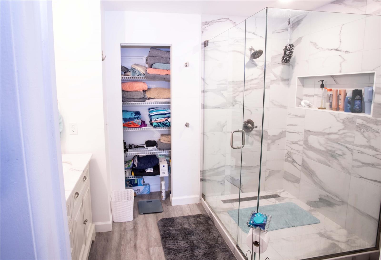 4703 OAK HILL DRIVE 4