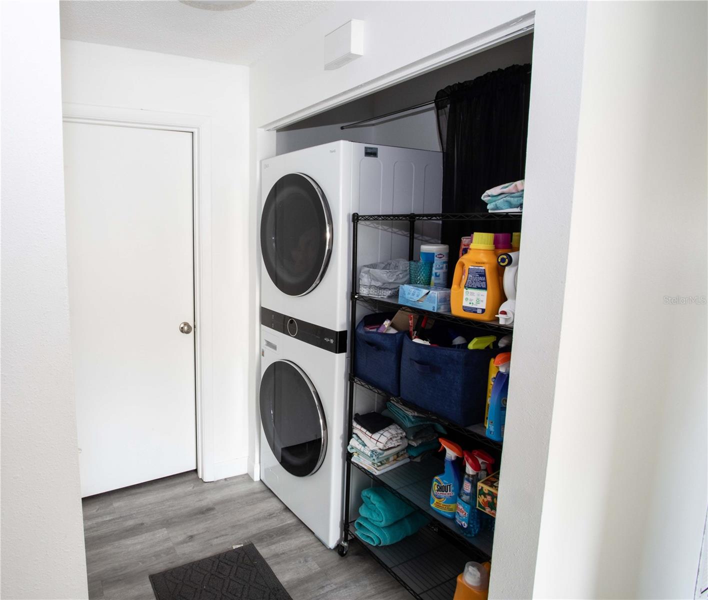 VILLAGE OAKS SEC C - Residential