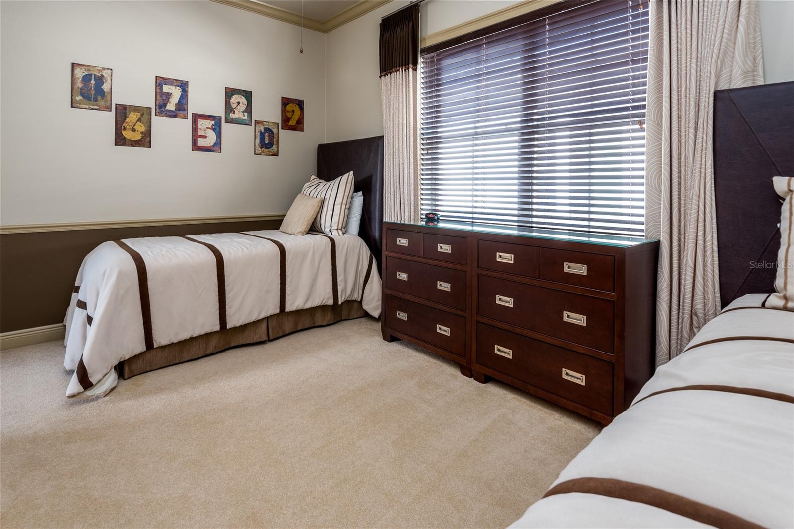 REUNION WEST VLGS NORTH - Residential