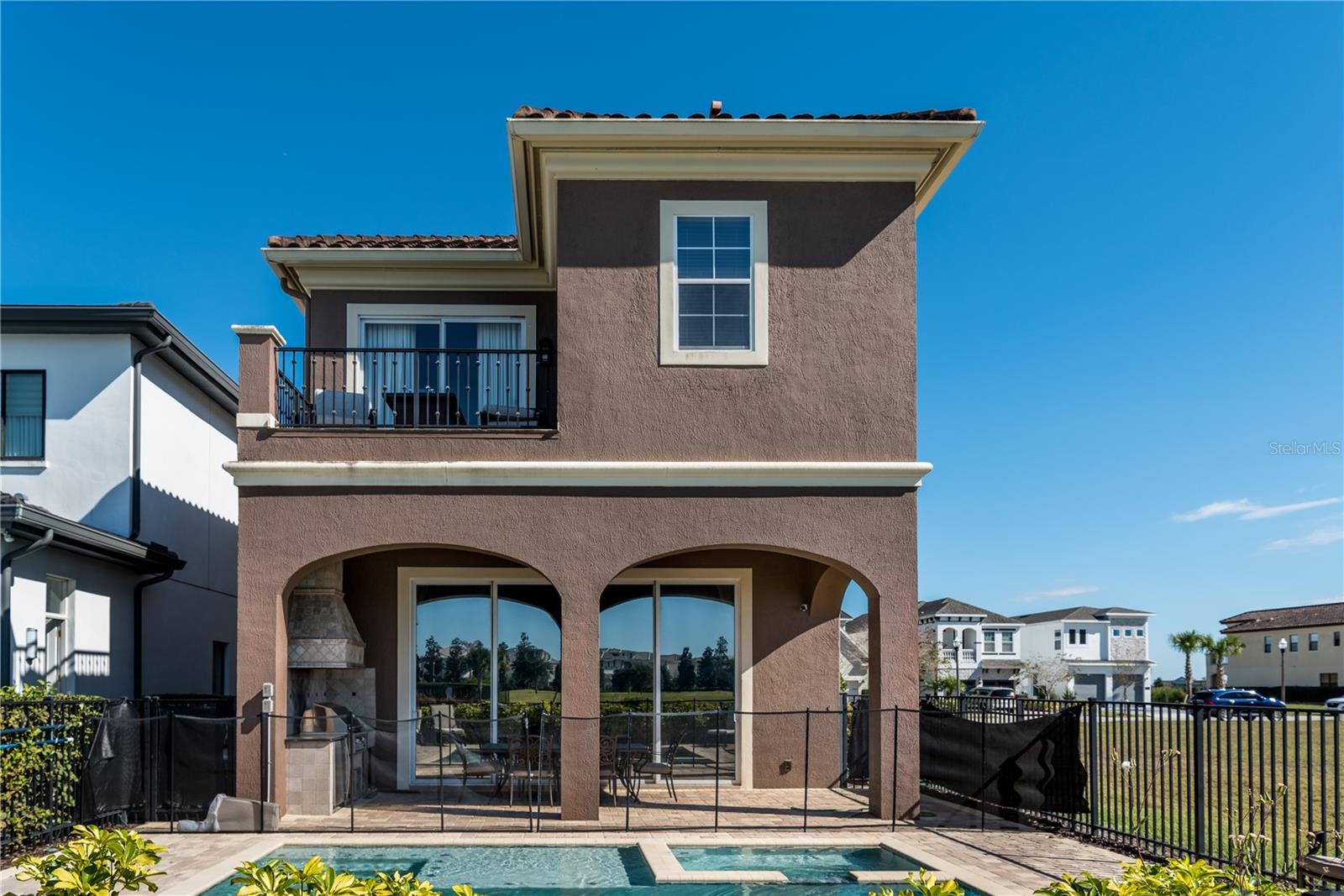 REUNION WEST VLGS NORTH - Residential