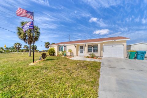 A home in PORT CHARLOTTE