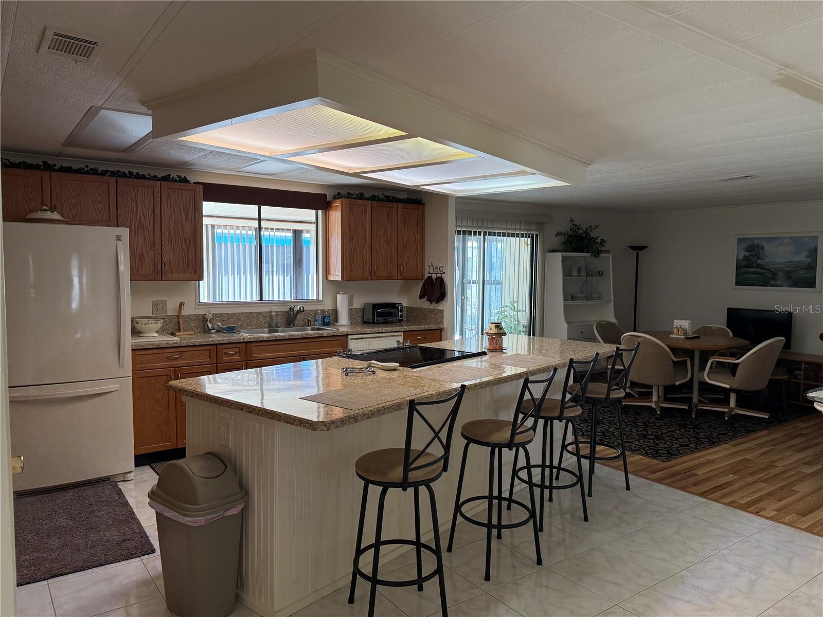 CONTINENTAL COUNTRY CLUB COMMU - Residential