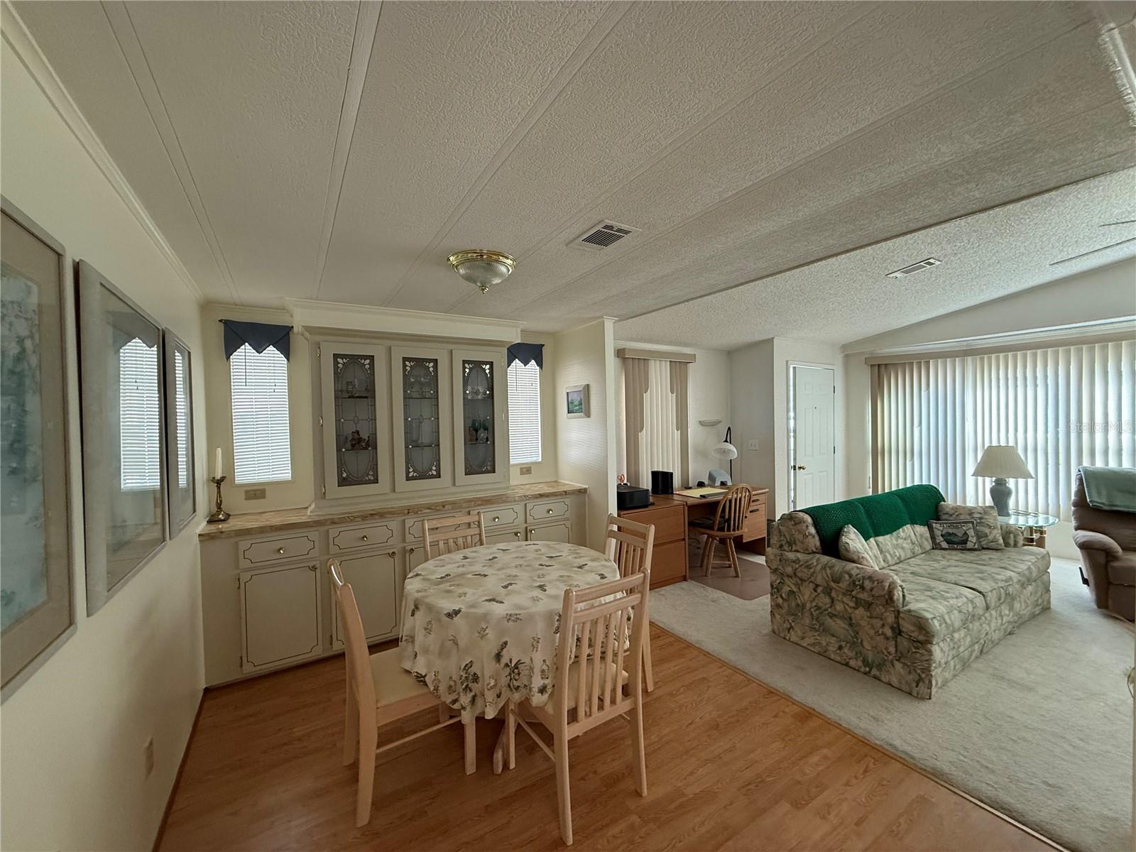 CONTINENTAL COUNTRY CLUB COMMU - Residential