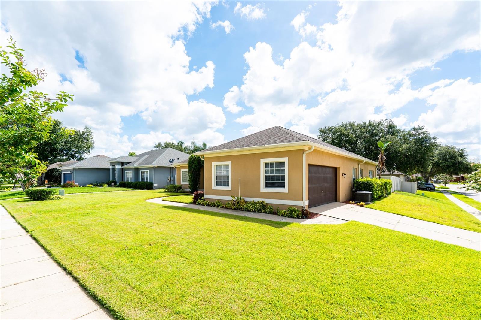 1643 SHONNORA DRIVE
