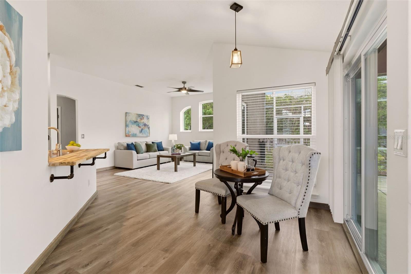 PINE TRACE UNIT 01 - Residential