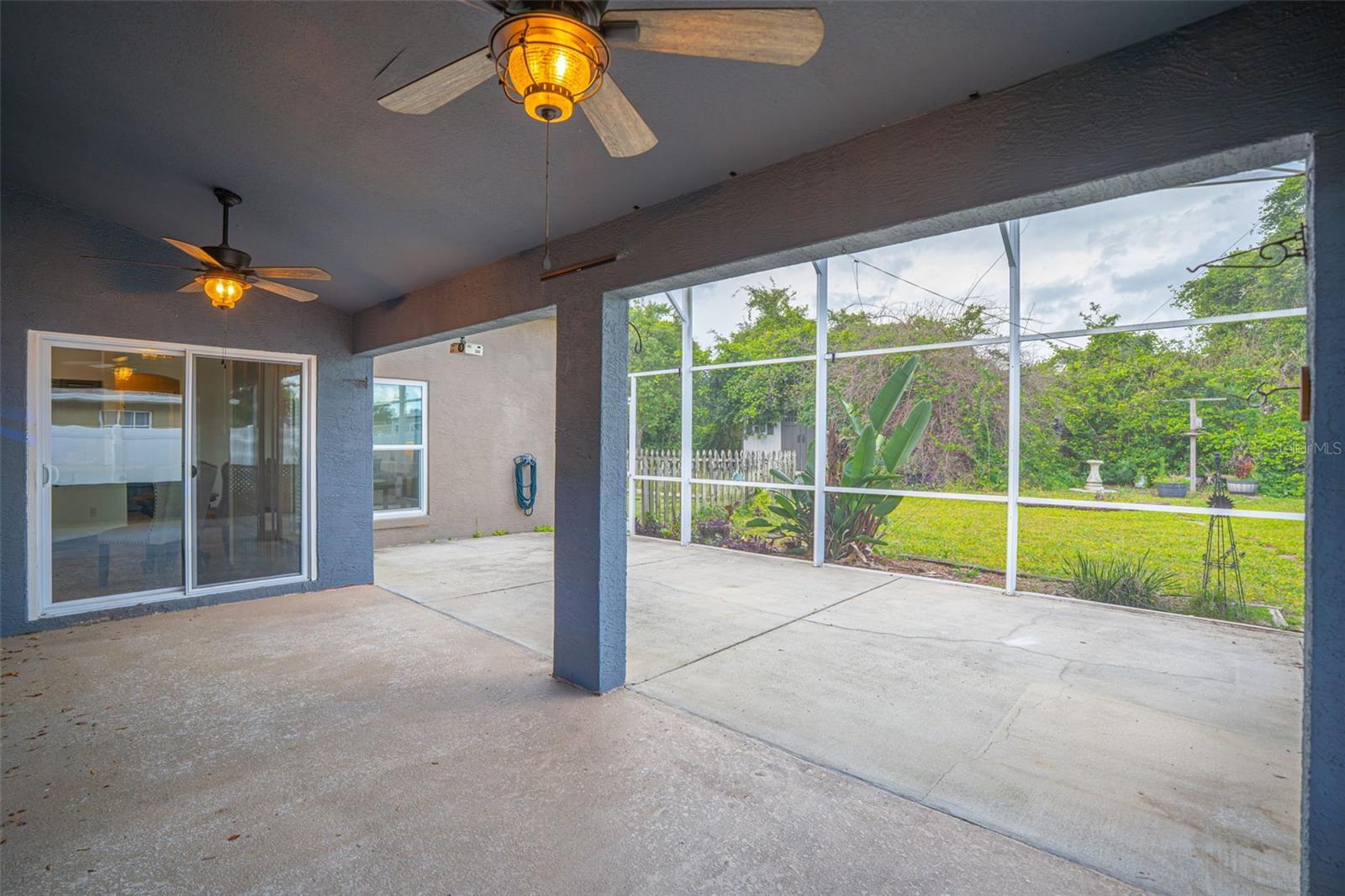PINE TRACE UNIT 01 - Residential