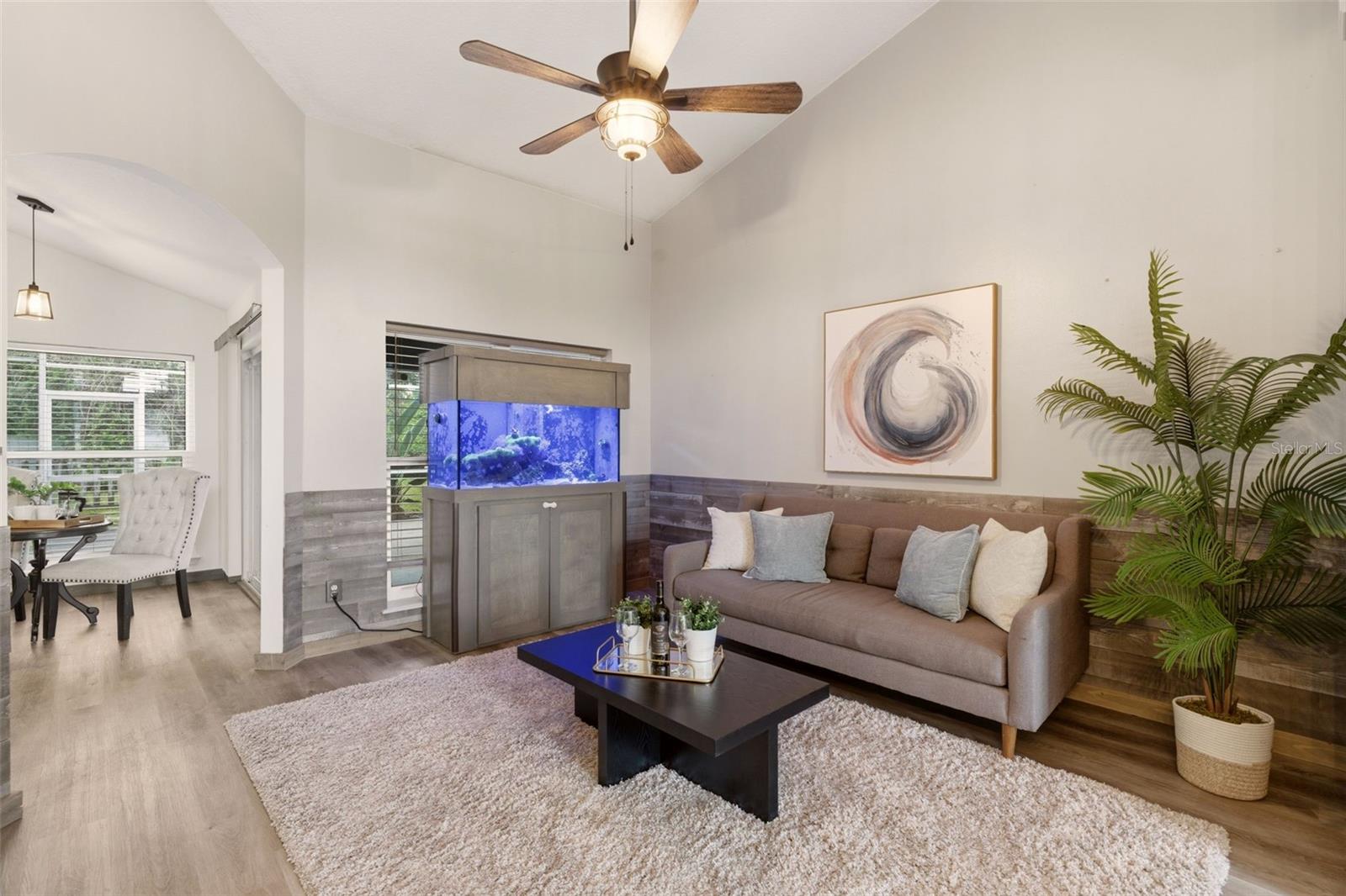 PINE TRACE UNIT 01 - Residential