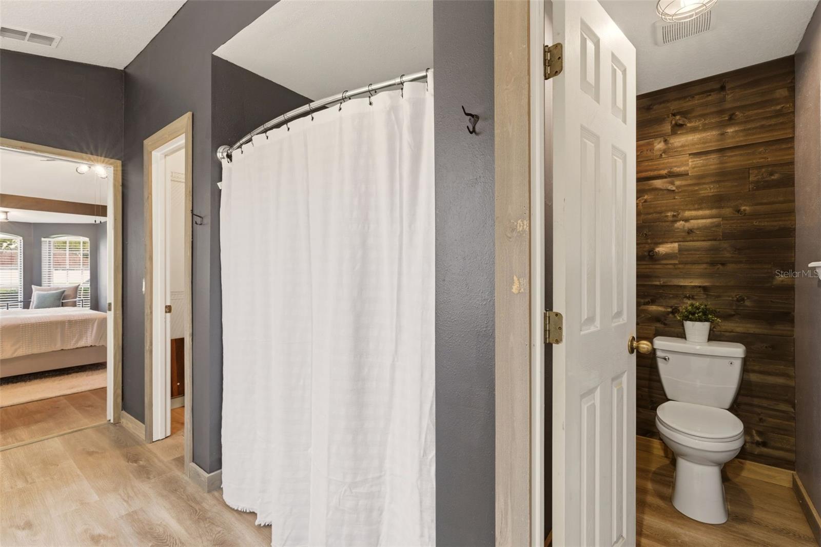 PINE TRACE UNIT 01 - Residential